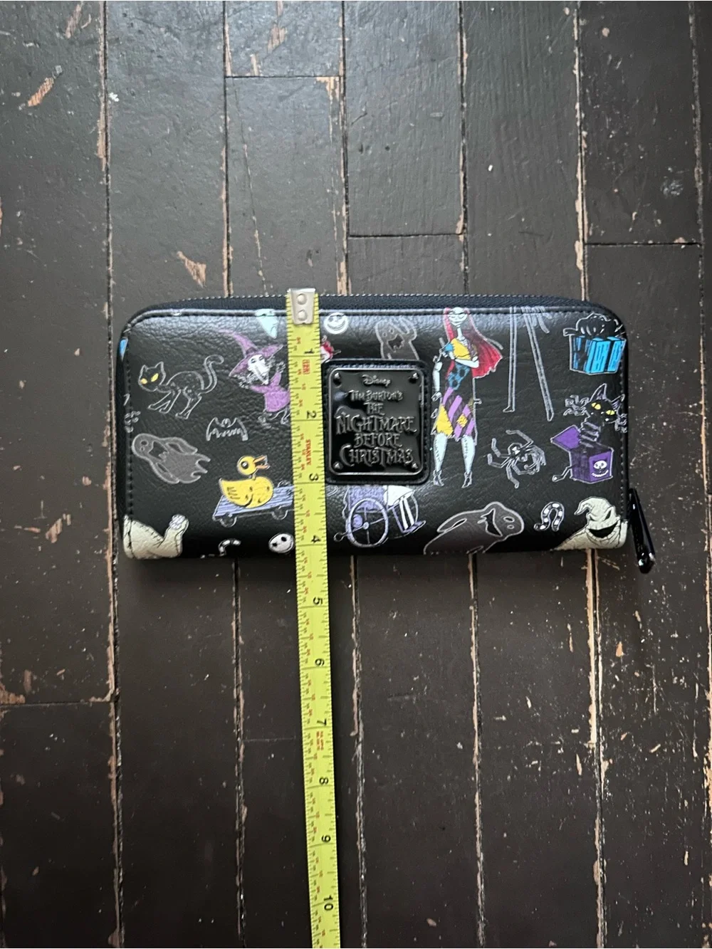 Disney Loungefly The Nightmare Before Christmas Black Character Zip Wallet